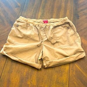 Merona size XL tan shorts very light weight